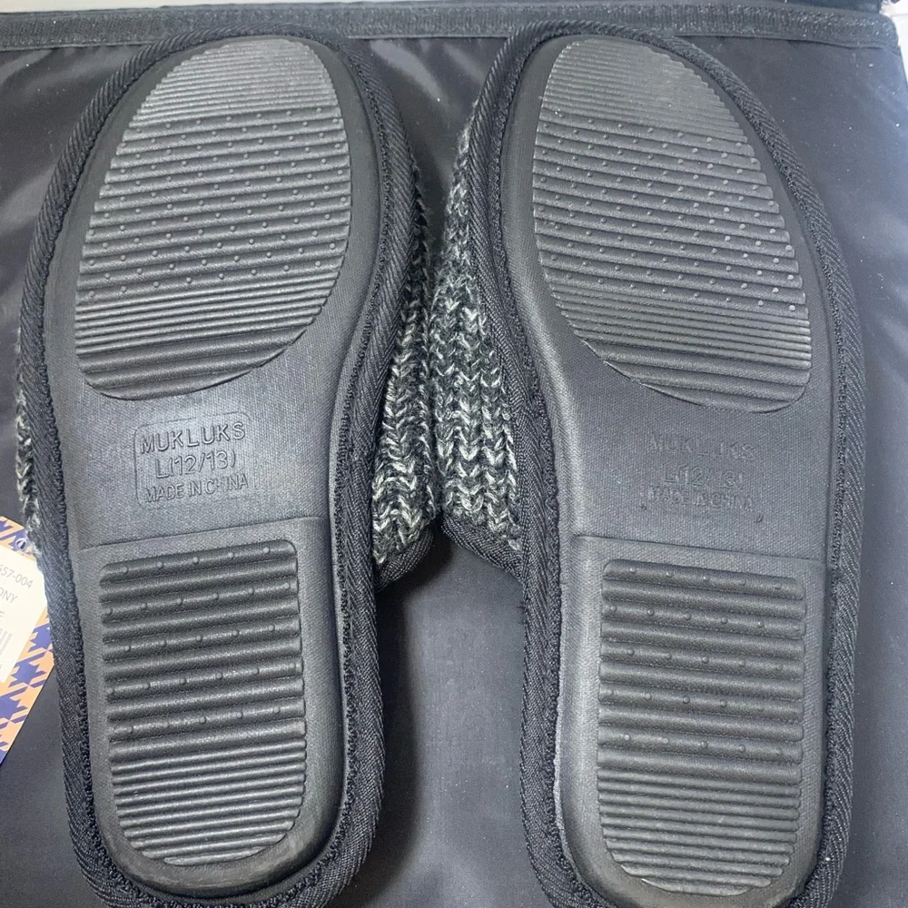 Muk Luks Men’s Cozy Knit Slippers‎ Black Size L (12–13) New With Tags